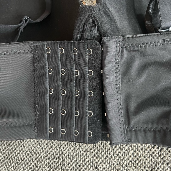 Sparkling Rhinestone Bra - Picture 4 of 8